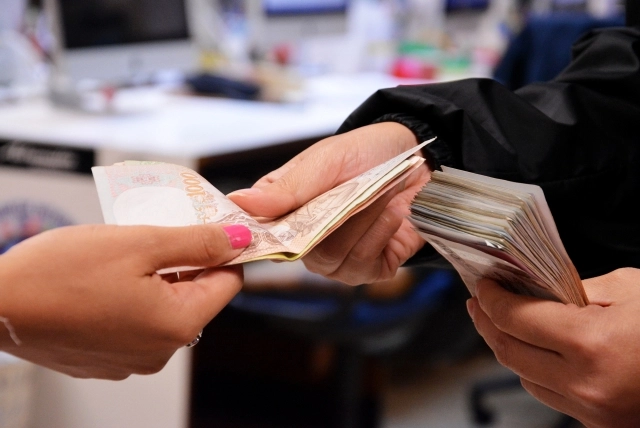 หวย หุ้น เงิน