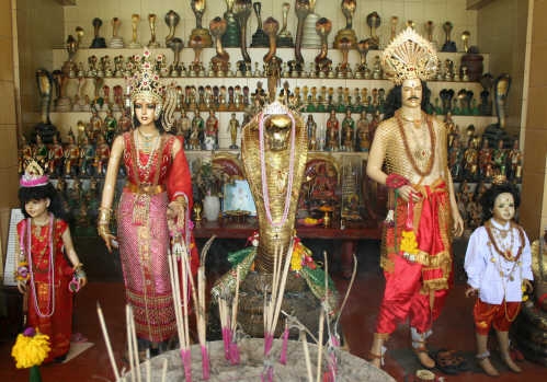 ฝันว่าจุดธูปไหว้สิ่งศักดิ์สิทธิ์