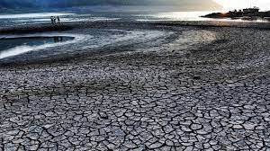 ฝันเห็นแม่น้ำแห้งขอด