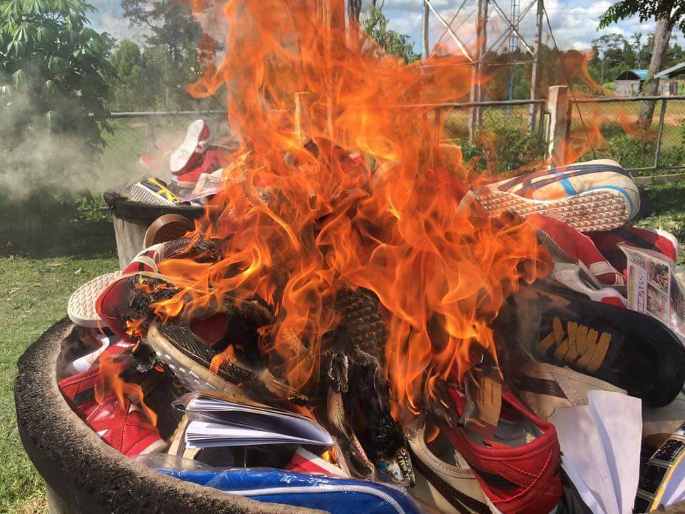 ฝันเห็นไฟไหม้สิ่งของ