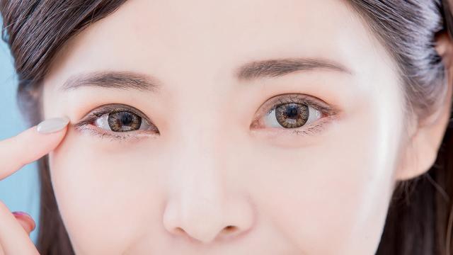 ตากระตุก 