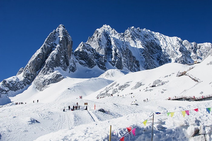 ฝันเห็นภูเขาหิมะ